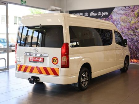 2026-Toyota-Quantum-28-GL-Auto-14-Seater_7