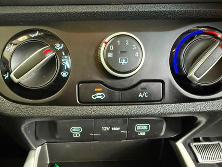2025-Hyundai-Exter-12-Premium-Auto_14