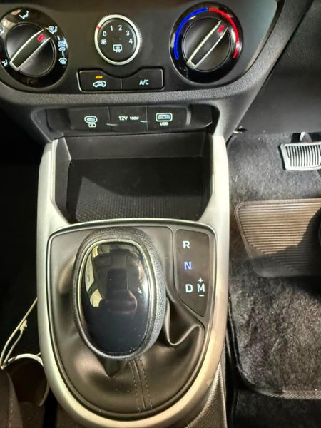2025-Hyundai-Exter-12-Premium-Auto_17