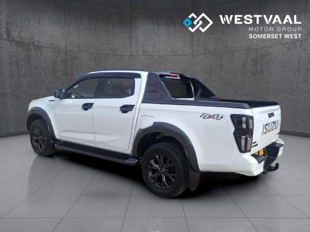 2025-Isuzu-D-Max-30-DDI-V-Cross-HR-4x4-Auto-Double-Cab_4