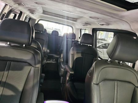 2022-Hyundai-Staria-22d-Luxury-Auto_13