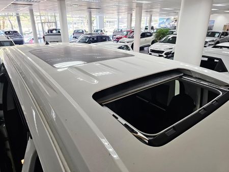 2022-Hyundai-Staria-22d-Luxury-Auto_6