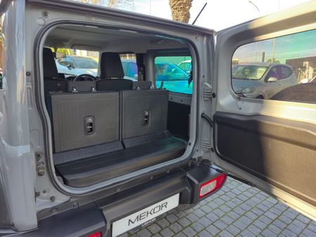 2022-Suzuki-Jimny-15-GLX-Auto_11