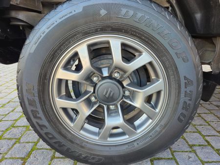 2022-Suzuki-Jimny-15-GLX-Auto_19
