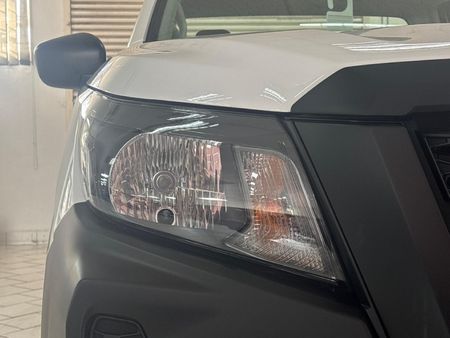 2026-Nissan-Navara-25-DDTi-XE-Single-Cab_11