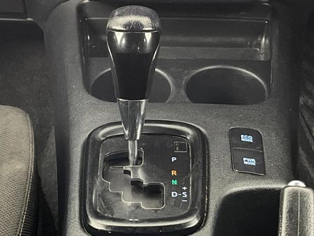 2021-Toyota-Hilux-28-GD-6-Raised-Body-Legend-Auto-Double-Cab_10