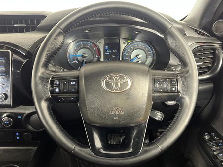 2021-Toyota-Hilux-28-GD-6-Raised-Body-Legend-Auto-Double-Cab_11