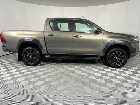 2021-Toyota-Hilux-28-GD-6-Raised-Body-Legend-Auto-Double-Cab_16