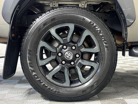 2021-Toyota-Hilux-28-GD-6-Raised-Body-Legend-Auto-Double-Cab_7