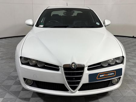 2012-Alfa-Romeo-159-32-Q4-Distinctive_13