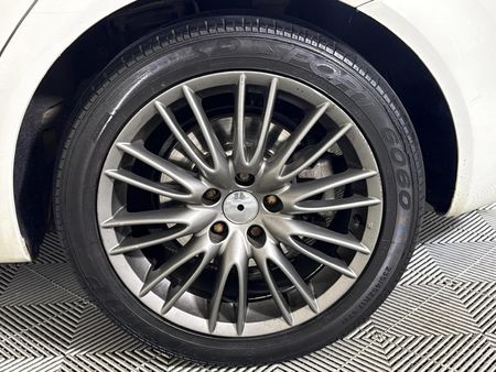 2012-Alfa-Romeo-159-32-Q4-Distinctive_7