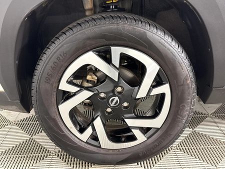 2024-Nissan-Magnite-10T-Acenta_4