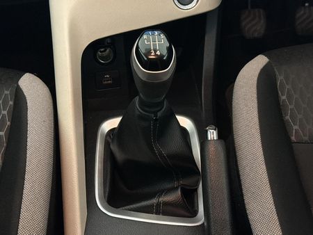 2024-Nissan-Magnite-10T-Acenta_8