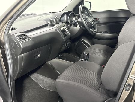 2020-Suzuki-Swift-12-GL-Auto_8