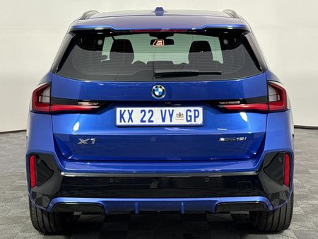 2022-BMW-X1-sDrive18i-M-Sport_17