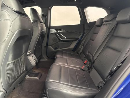 2022-BMW-X1-sDrive18i-M-Sport_3