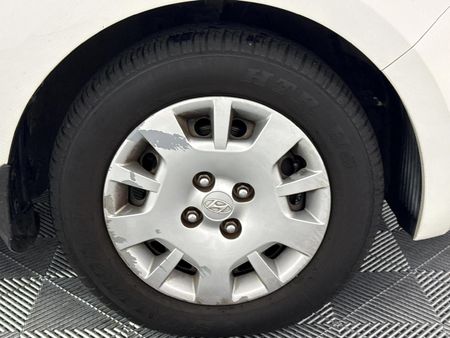 2014-Hyundai-i20-12-Motion_5