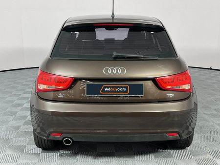 2014-Audi-A1-Sportback-16-TDI-Ambition_18
