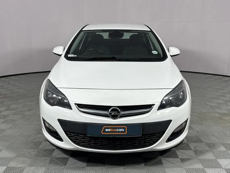 2015-Opel-Astra-14T-Enjoy_10