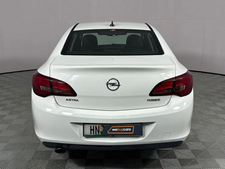 2015-Opel-Astra-14T-Enjoy_13