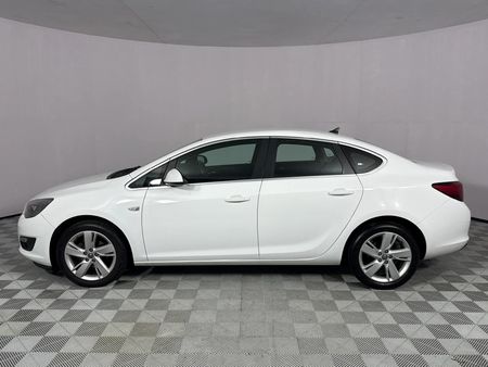 2015-Opel-Astra-14T-Enjoy_14