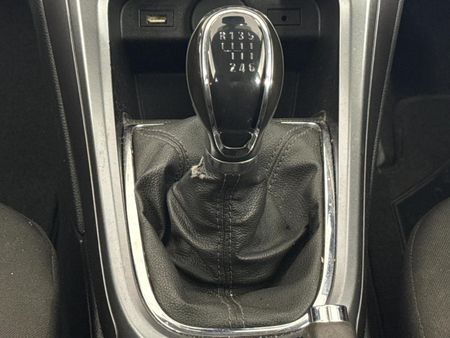 2015-Opel-Astra-14T-Enjoy_6