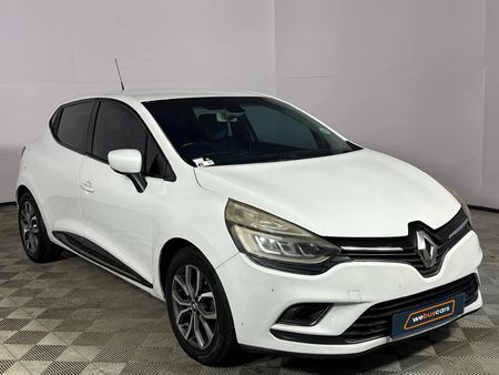 2017-Renault-Clio-IV-900T-Dynamique-5-dr-66kW_15