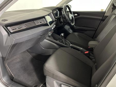 2021-Audi-A1-Sportback-10-TFSI-Auto-30-TFSI_8