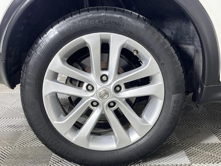 2011-Nissan-Juke-16-Acenta_7