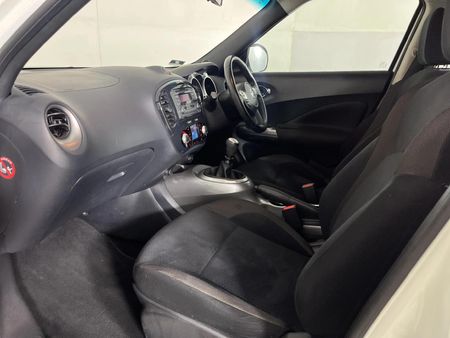 2011-Nissan-Juke-16-Acenta_8
