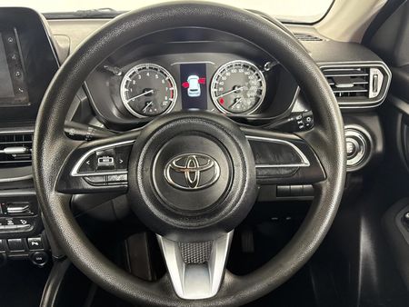 2024-Toyota-Urban-Cruiser-15-XS_10