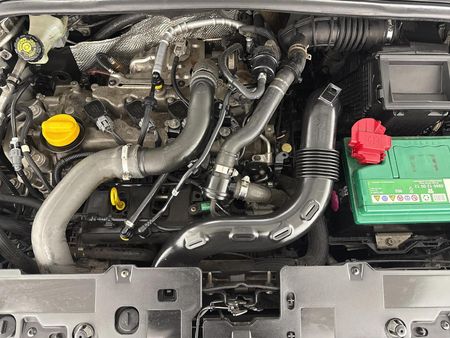 2016-Renault-Clio-IV-12T-Expression-Auto-5-dr-88kW_9