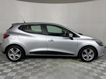 2016-Renault-Clio-IV-12T-Expression-Auto-5-dr-88kW_12