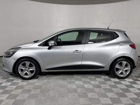 2016-Renault-Clio-IV-12T-Expression-Auto-5-dr-88kW_14