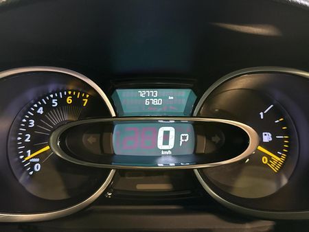 2016-Renault-Clio-IV-12T-Expression-Auto-5-dr-88kW_2