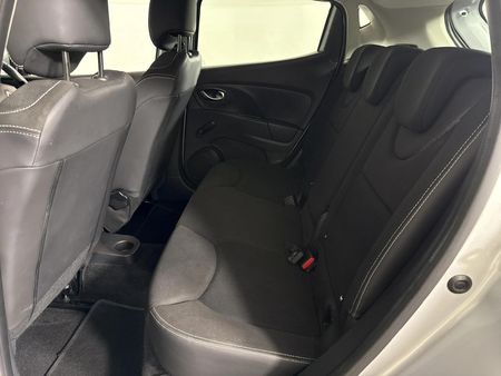 2016-Renault-Clio-IV-12T-Expression-Auto-5-dr-88kW_3