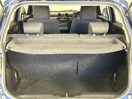 2019-Suzuki-Swift-12-GL_12
