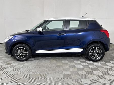 2023-Suzuki-Swift-12-GLX_16