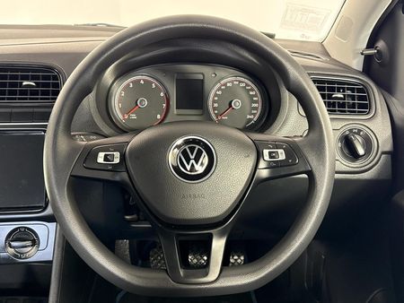 2025-Volkswagen-Polo-Vivo-14_11
