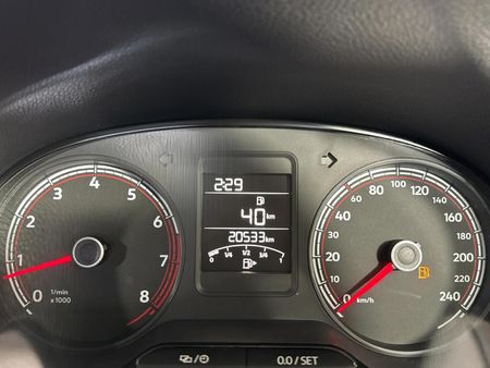 2025-Volkswagen-Polo-Vivo-14_2