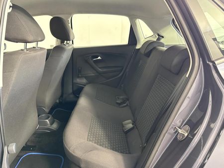 2025-Volkswagen-Polo-Vivo-14_3