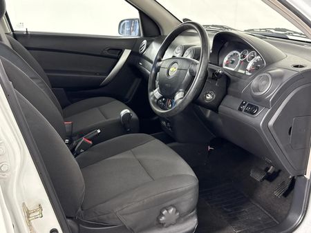 2012-Chevrolet-Aveo-16-LS-Auto_9