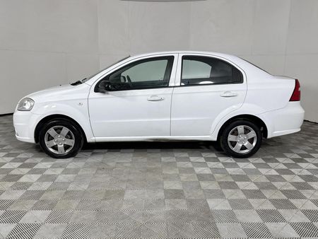 2012-Chevrolet-Aveo-16-LS-Auto_15