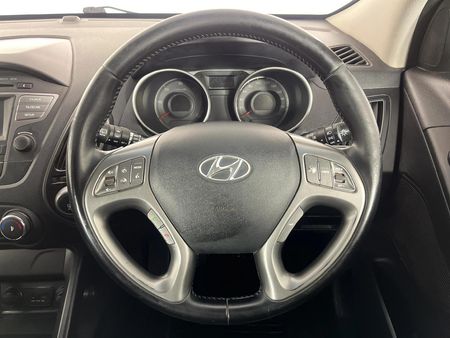 2015-Hyundai-ix35-17-CRDi-Premium_10