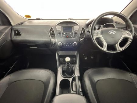 2015-Hyundai-ix35-17-CRDi-Premium_1