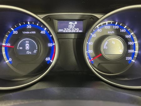 2015-Hyundai-ix35-17-CRDi-Premium_2