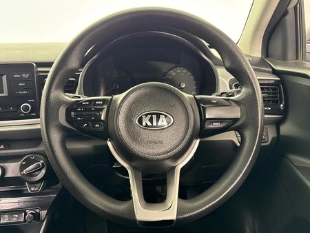 2020-Kia-Rio-12-LS-5-dr_12