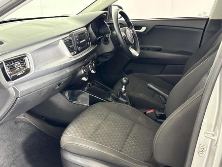 2020-Kia-Rio-12-LS-5-dr_8