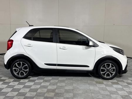 2022-Kia-Picanto-12-X-Line_14