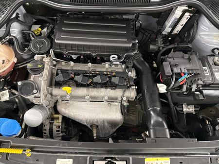 2024-Volkswagen-Polo-Vivo-16-Comfortline-Auto-5-dr_11